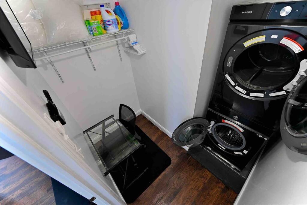 Bright & Cozy 2Nd Floor Apartment Close To Nyc Bloomfield Exterior photo