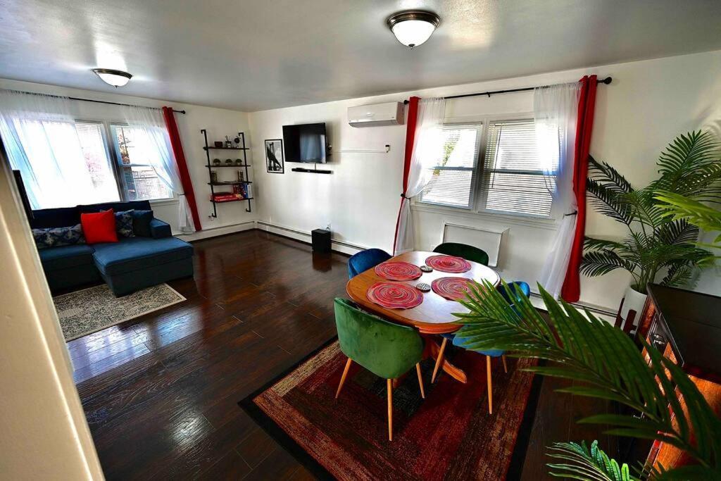 Bright & Cozy 2Nd Floor Apartment Close To Nyc Bloomfield Exterior photo
